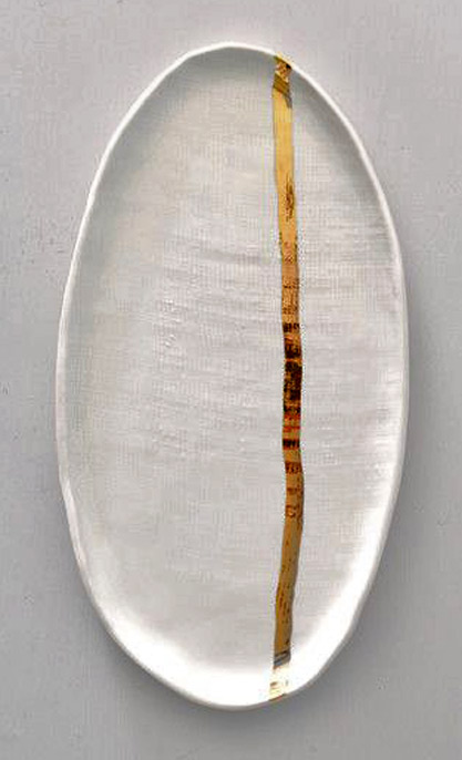 White Burlap-Platter---Gold-Stripe-Koromiko