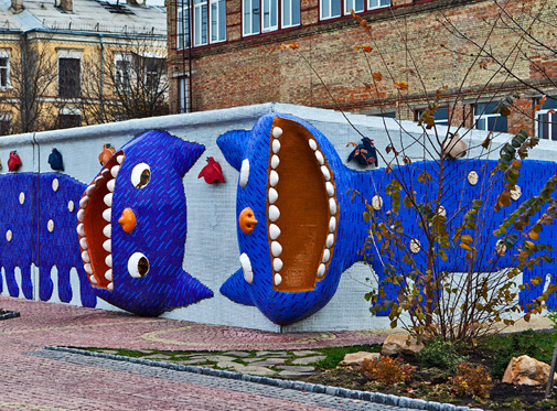 children-landscape-park-kiev-ukraine-blue cat wall reliefs