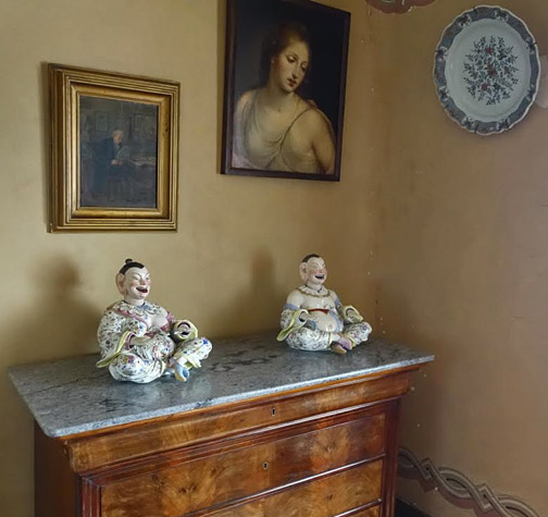 Seated ceramic decorative figurines - National-Palace-of-Pena-Corbis