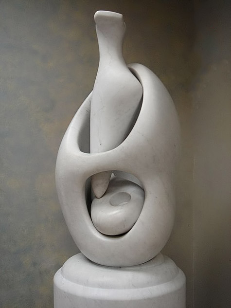 Henry-Moore- 'Mother and Child: Egg Form' 1977