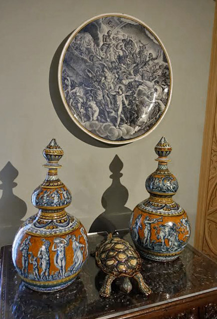 Sintra-Peno Palace ceramic-gourd-vessels