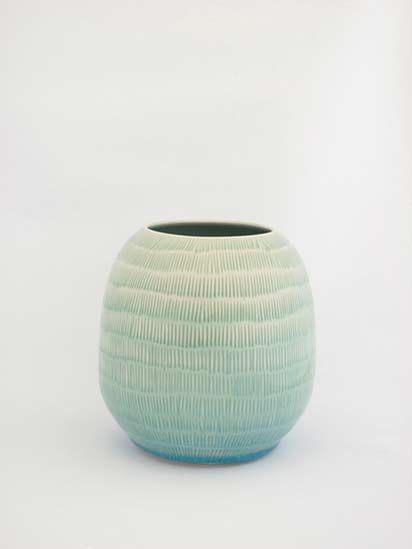 shio-kusaka-pottery vessel