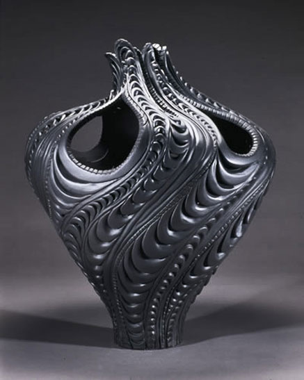 Jennifer-McCurdy---Octopus-Jar black vessel