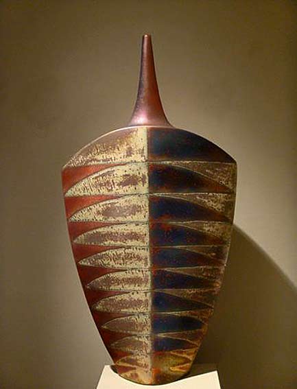 joan-carrillo contemporary ceramic vessel