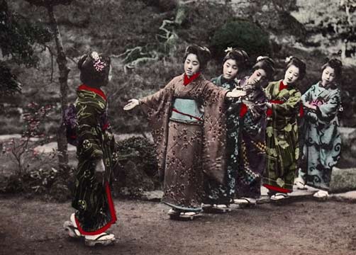 Japan-Kimono-Geisha-Women-Postcard