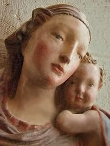 Lorenzo-Ghiberti-Mary and Child sculpture detail