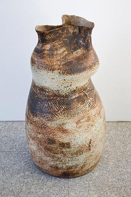Thijs-Nel-ceramics-vessel Thijs-Nel-folded ceramic-vessel