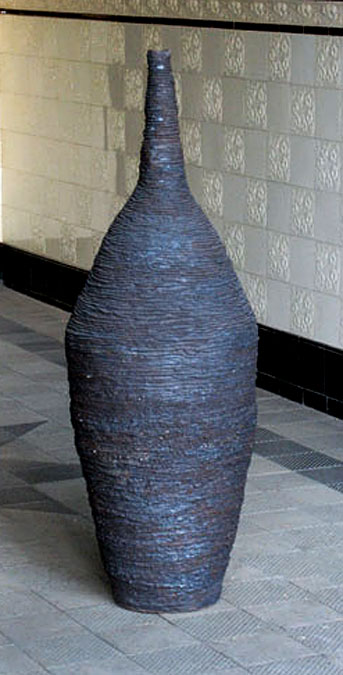 andreas-rauch-contemporary floor bottle vessel