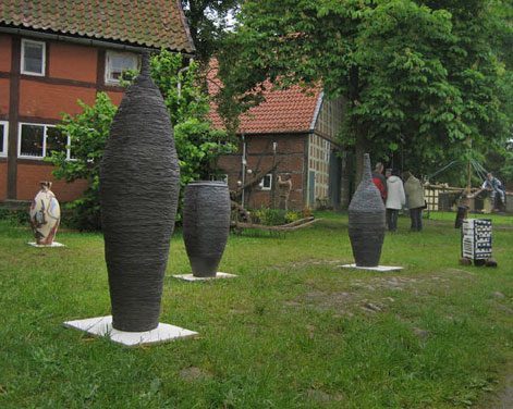andreas-rauch-26_outdoor-ceramic-exibits
