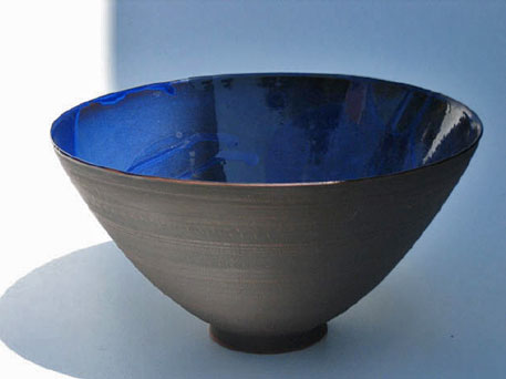 andreas-rauch-36_small bowl with glazed inerior and matt exterior