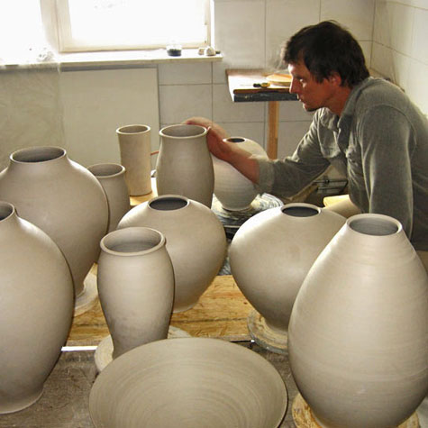andreas-rauch-with his pottery