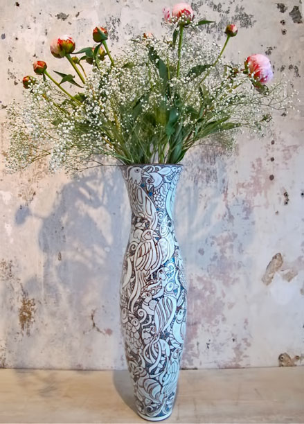 hinrich-kroeger-vase-with-flowers