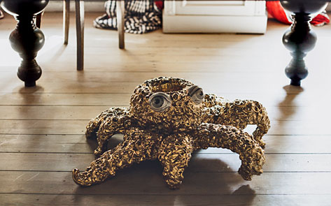 kuehn_keramik ceramic octopus sculpture