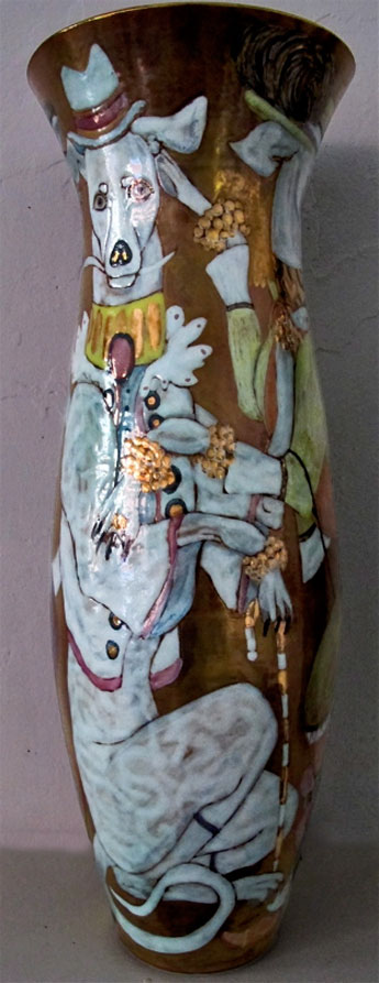 hinrich kroeger porcelain vase with greyhounds motif