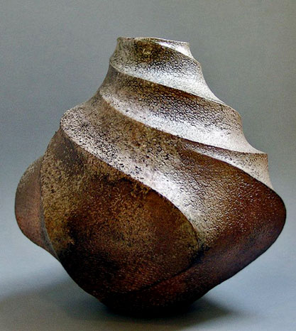 Japanese modern ceramic aesthetic Japanese modern ceramic aesthetic