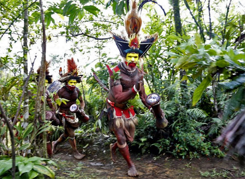 New Guinea natives in full costume---Ambua-Lodge