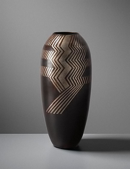 PHILLIPS-Jean-Dunand,-Large-vase-Galerie-Michel-Giraud