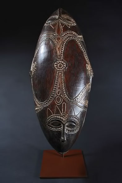 Tami-Islands,--Huon-Gulf,-Papua-New-Guinea-Fe-Moran-Oakes-Tribal-feast-Bowl-length-22-inches