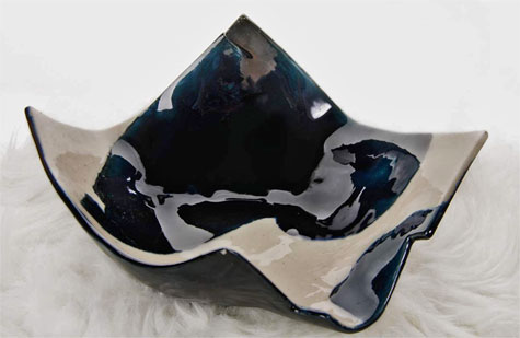 Elnaz-Nourizadeh=--Shadows-of-my-Dream - black and white glazed abstract sculpture