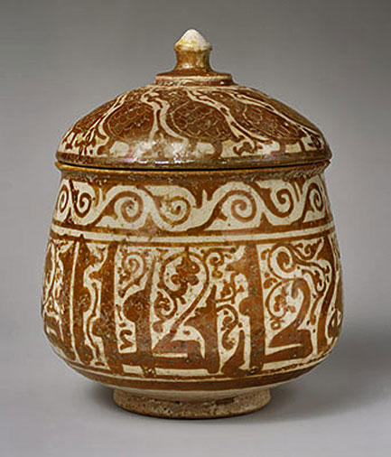 The-Eastern-Mediterranean,-1000–1400-A Pyxis vessel with dome lid