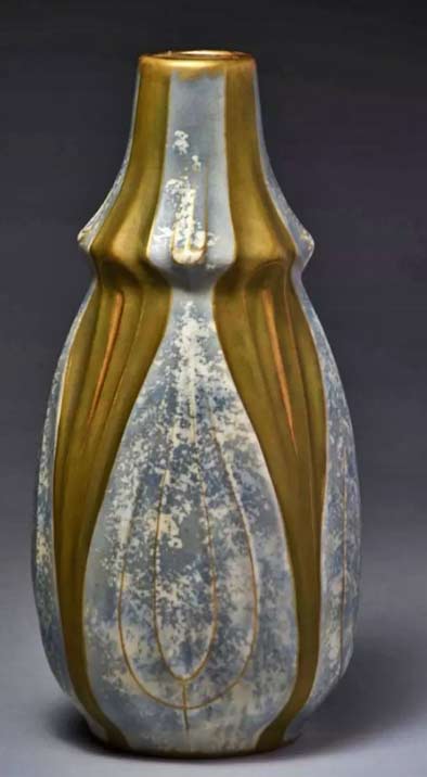 Amphora-Ceramic-Stylized-Vase