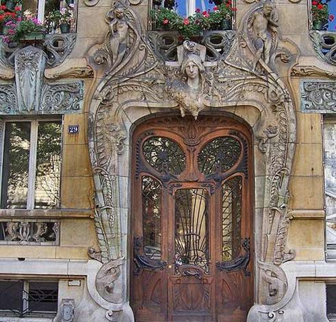 Parisian Art-Nouveau-facade