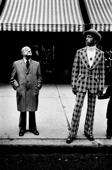 Photographer Bruce-Gilden,-Fifth-Avenue-NY,-1975 Street photo