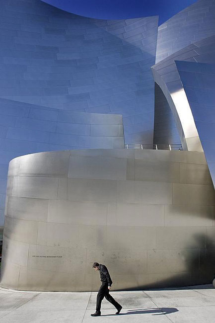 Frank-Gehry Guggenheim Museum, Bilbao, Spain