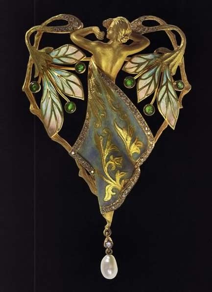 Luis-Masriera,-art-nouveau-brooch