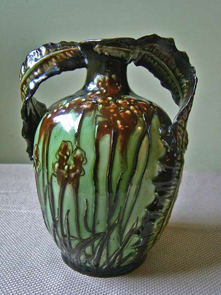 Royal-Vienna-TURN-ERNST-WAHLISS-Art-Nouveau-Slip-Glazed-Majolica-Vase1910