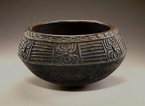 African ceramic spider bowl, Bamum peoples. Cameroon