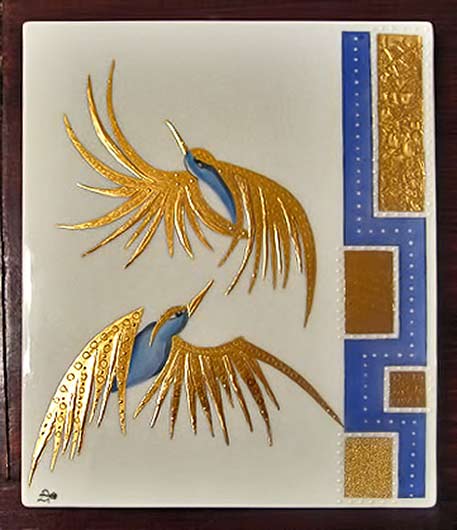 porcelain-plaque-with-birds in blue and gold - Danielle Adjoubel