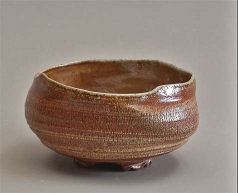 Footed ceramic bowl Shamai San Gibsh
