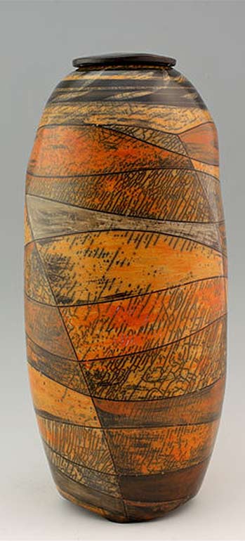 lidded urn with abstract decoration - Shamai Sam Gibsh
