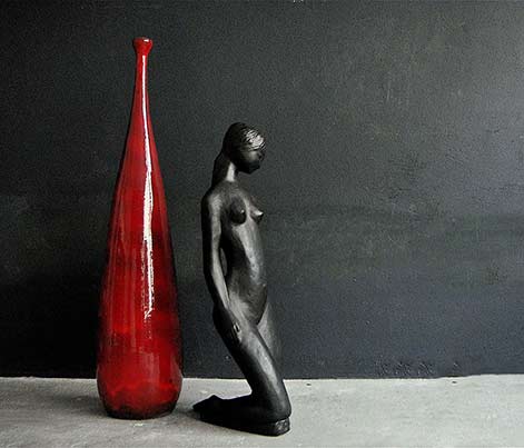 still-life-amphora-vandeweghe-sculpture-by-elie-van-damme-for-amphora-mould-production-and-selenium-red-vasestill-life-1-sculpture
