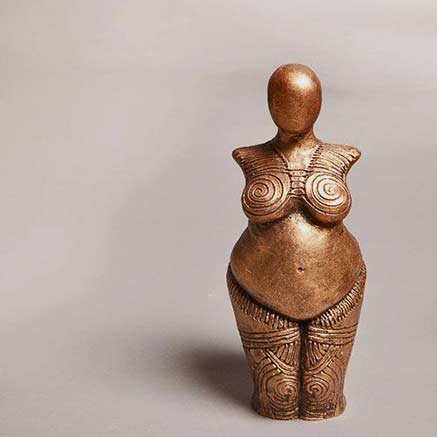Cucuteni-Inspired-Mother-Goddess cerramic figurine - Lindy Lawler