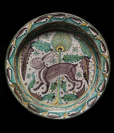 Rabbit motif on maiolica dish, Florence, Italy 1450
