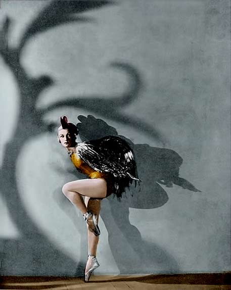 Ballet-Russes---Tatiana-Ryaboushinskaya-as-Golden-Cockerel-in-1938