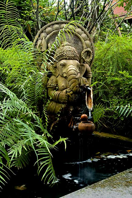 Ganesha,-sculpture-fountain