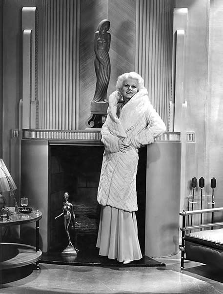 Jean-Harlow-in-'Platinum-Blonde'-1931