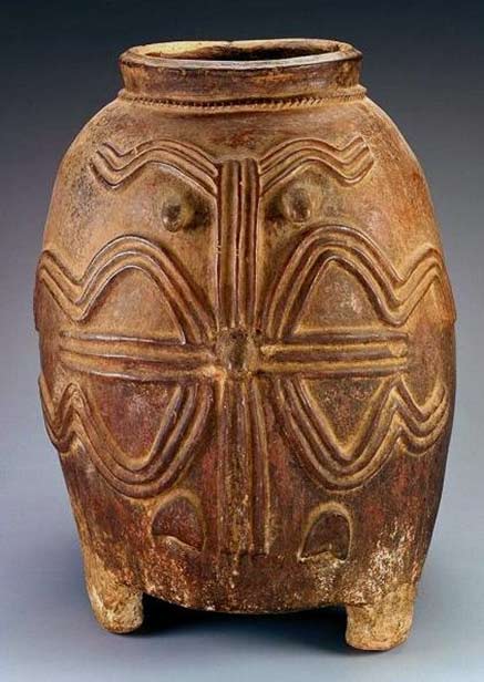 Carved clay Storage-Vessel.-Kurumba-people