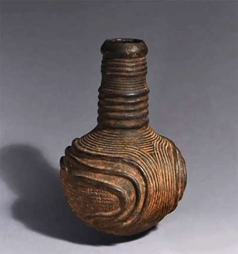 Ceremonial pottery bottle, Zande,Conga