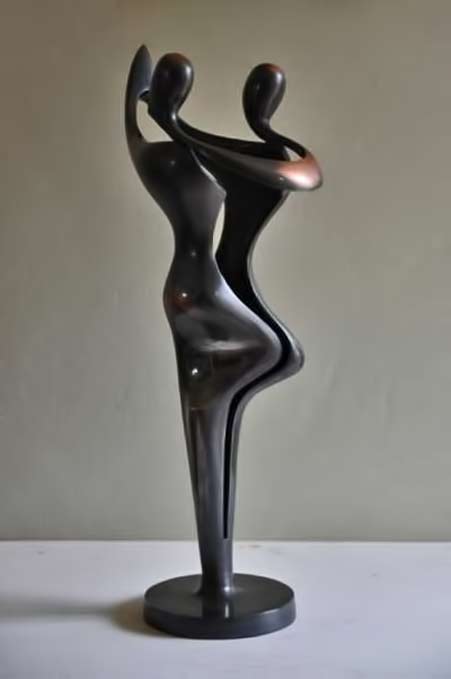 Guy Portelli_small_tango_sculpture of a dancing couple