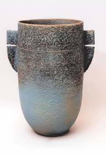 Bernado-Hogan-contemporary-vase - blue gradient glaze to black speckles