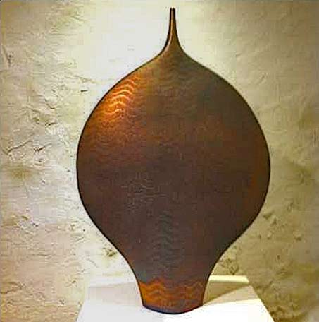 Joan-Carrillo-lustre-flat bottle vessel
