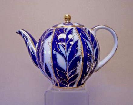 Lomonosov porcelain teapot