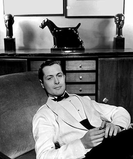 Robert-Montgomery-with Art Deco scotty dog