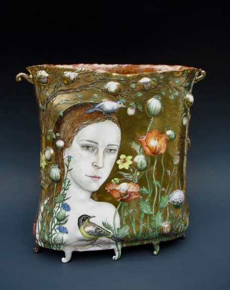 Irina-Zaytceva-porcelain-art vase on small feet