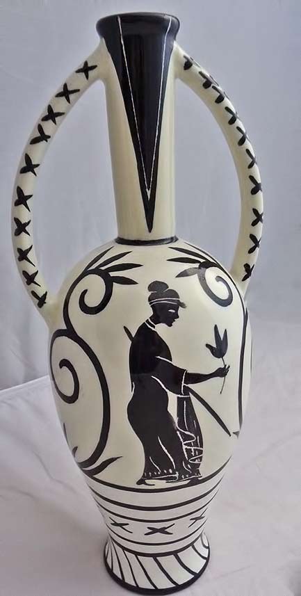 Rometti-twin-handled-vase-Greek classical motif in black on white