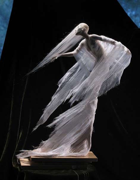 Yuki-Onna,-snow-spirit,-underway-in-Kato-Polyclay,-paper-and-silk.